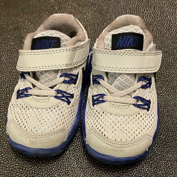 Nike Lunarglide 4 Baby Sneakers size 4C - Picture 1 of 7